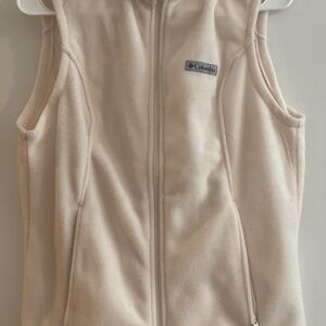 Women’s Columbia vest